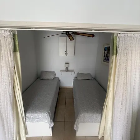 Rosamir Calm פוארטו דל כרמן